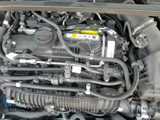 ✅ 2020 BMW 2 Series 228i xDrive • VIN: WBA73AK0XL7F88140 • Лот: 66662675. Опубликован ранее на Copart с пробегом 17 232 миль. Бесплатный доступ к архиву аукционных продаж из США и подробный отчёт об истории автомобиля на DreamBid. Изображение 13.