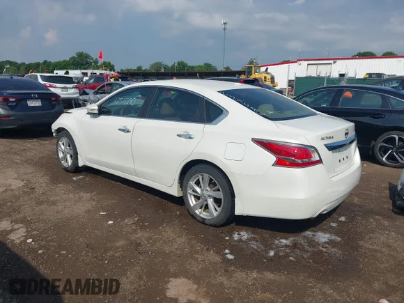 ✅ 2015 Nissan Altima 2.5 • VIN: 1N4AL3AP9FC234336 • Lot: 42511290. Listed on IAAI with 81,853 mi. Free auction sales archive from the USA and detailed vehicle history report at DreamBid. Image 3.