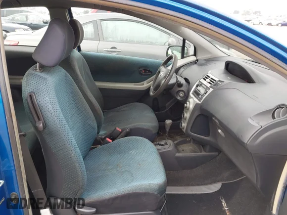 ✅ 2007 Toyota Yaris • VIN: JTDJT923375064764 • Lot: 44220886. Wystawiony na IAAI z przebiegiem 210 781 mil. Bezpłatny archiwum sprzedaży aukcyjnych z USA i szczegółowy raport historii pojazdu na DreamBid. Zdjęcie 5.