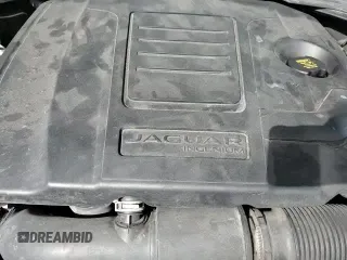 ✅ 2018 Jaguar XE 25t • VIN: SAJAR4FX3JCP31304 • Lot: 83822645. Wystawiony na Copart z przebiegiem 120 189 mil. Bezpłatny archiwum sprzedaży aukcyjnych z USA i szczegółowy raport historii pojazdu na DreamBid. Zdjęcie 13.