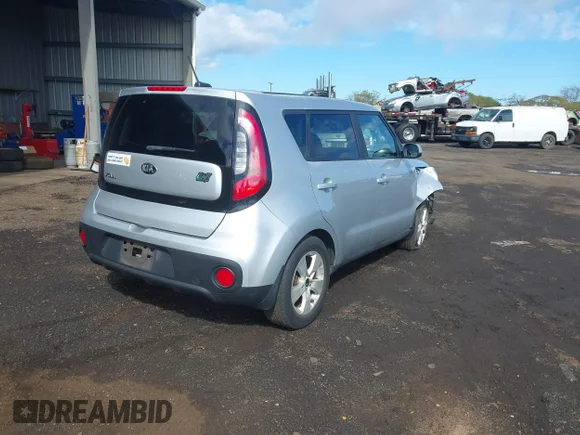 ✅ 2017 Kia Soul • VIN: KNDJN2A20H7463518 • Лот: 44141589. Опубліковано раніше на IAAI з пробігом 79 551 миль. Безкоштовний доступ до архіву аукціонних продажів зі США та докладний звіт про історію автомобіля на DreamBid. Зображення 4.