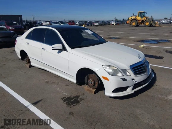 ✅ 2010 Mercedes-Benz E 350 Sport • VIN: WDDHF5GB2AA053838 • Лот: 44390971. Опубліковано раніше на IAAI з пробігом 412 327 миль. Безкоштовний доступ до архіву аукціонних продажів зі США та докладний звіт про історію автомобіля на DreamBid. Зображення 1.