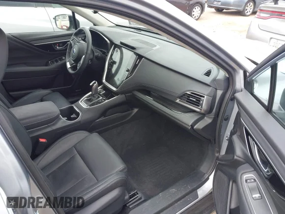 ✅ 2025 Subaru Outback Touring XT • VIN: 4S4BTGPD7S3271023 • Лот: 44397148. Опубліковано раніше на IAAI з пробігом 10 473 миль. Безкоштовний доступ до архіву аукціонних продажів зі США та докладний звіт про історію автомобіля на DreamBid. Зображення 5.