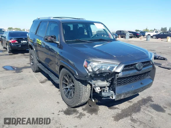 ✅ 2018 Toyota 4Runner SR5 • VIN: JTEBU5JR7J5607326 • Lot: 43022546. Wystawiony na IAAI z przebiegiem 81 349 mil. Bezpłatny archiwum sprzedaży aukcyjnych z USA i szczegółowy raport historii pojazdu na DreamBid. Zdjęcie 1.