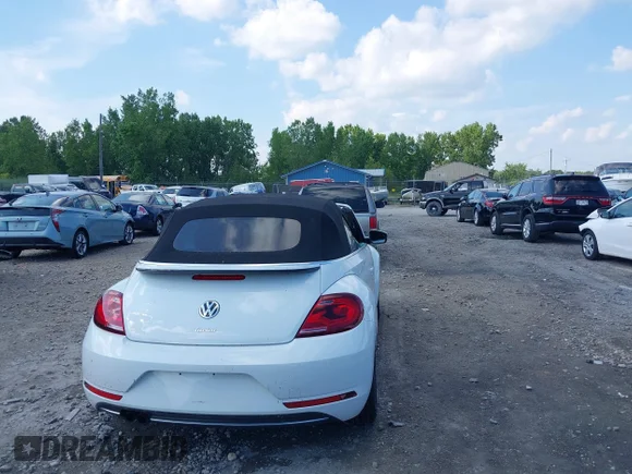 ✅ 2019 Volkswagen Beetle S • VIN: 3VW5DAAT0KM505123 • Lot: 42984193. Wystawiony na IAAI z przebiegiem 23 538 mil. Bezpłatny archiwum sprzedaży aukcyjnych z USA i szczegółowy raport historii pojazdu na DreamBid. Zdjęcie 16.