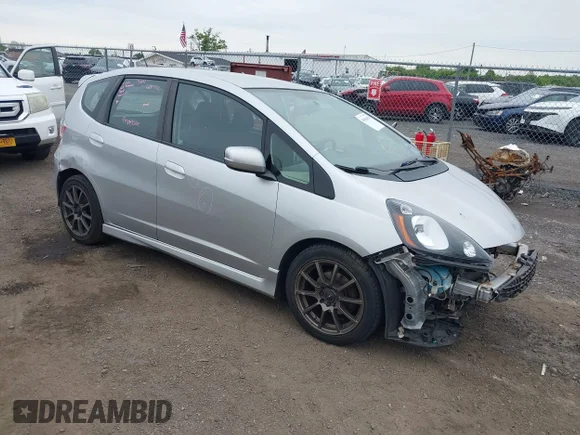 ✅ 2012 Honda Fit Sport • VIN: JHMGE8H50CC000502 • Lot: 45066850. Wystawiony na IAAI z przebiegiem 214 813 mil. Bezpłatny archiwum sprzedaży aukcyjnych z USA i szczegółowy raport historii pojazdu na DreamBid. Zdjęcie 1.