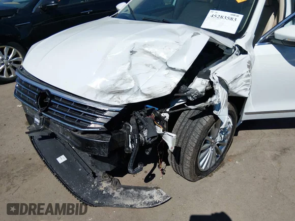 ✅ 2017 Volkswagen Passat SE • VIN: 1VWBT7A39HC026816 • Лот: 45283583. Опубликован ранее на IAAI с пробегом 120 477 миль. Бесплатный доступ к архиву аукционных продаж из США и подробный отчёт об истории автомобиля на DreamBid. Изображение 6.