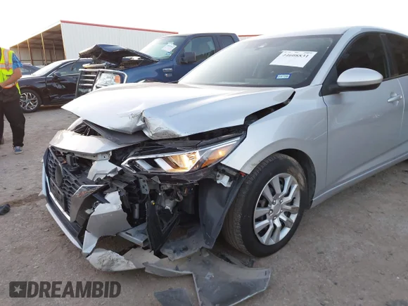 ✅ 2022 Nissan Sentra S • VIN: 3N1AB8BV1NY293445 • Lot: 44608831. Wystawiony na IAAI z przebiegiem 92 172 mil. Bezpłatny archiwum sprzedaży aukcyjnych z USA i szczegółowy raport historii pojazdu na DreamBid. Zdjęcie 6.