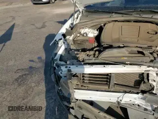 ✅ 2019 Jaguar F-Pace 25t Premium • VIN: SADCJ2FX5KA355161 • Lot: 70164455. Listed on Copart with 72,758 mi. Free auction sales archive from the USA and detailed vehicle history report at DreamBid. Image 17.