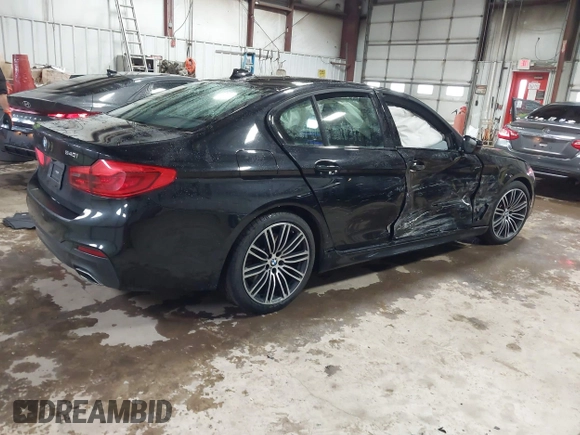✅ 2020 BMW 5 Series 540i xDrive • VIN: WBAJS3C0XLWW73467 • Lot: 44044944. Wystawiony na IAAI z przebiegiem 64 007 mil. Bezpłatny archiwum sprzedaży aukcyjnych z USA i szczegółowy raport historii pojazdu na DreamBid. Zdjęcie 4.