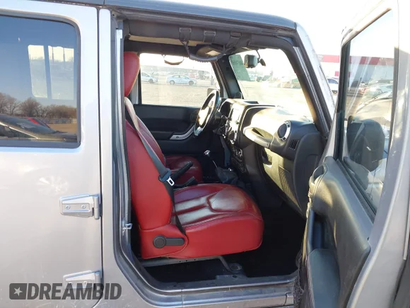 ✅ 2013 Jeep Wrangler Unlimited Rubicon • VIN: 1C4BJWFG3DL689534 • Lot: 44174163. Wystawiony na IAAI z przebiegiem 153 998 mil. Bezpłatny archiwum sprzedaży aukcyjnych z USA i szczegółowy raport historii pojazdu na DreamBid. Zdjęcie 5.