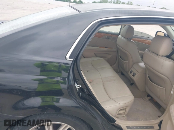 ✅ 2006 Toyota Avalon Limited • VIN: 4T1BK36B96U066556 • Lot: 45026708. Wystawiony na IAAI z przebiegiem 195 836 mil. Bezpłatny archiwum sprzedaży aukcyjnych z USA i szczegółowy raport historii pojazdu na DreamBid. Zdjęcie 8.