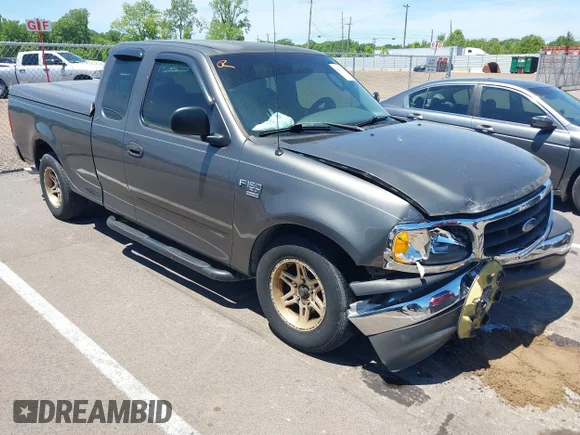 ✅ 2003 Ford F-150 XL • VIN: 1FTRX17W93NB50750 • Lot: 45101744. Wystawiony na IAAI z przebiegiem 276 227 mil. Bezpłatny archiwum sprzedaży aukcyjnych z USA i szczegółowy raport historii pojazdu na DreamBid. Zdjęcie 1.