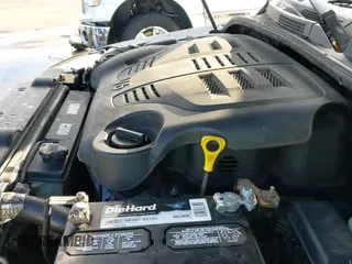 ✅ 2008 Kia Sorento LX • VIN: KNDJC735285783817 • Lot: 43403522. Wystawiony na IAAI z przebiegiem 237 331 mil. Bezpłatny archiwum sprzedaży aukcyjnych z USA i szczegółowy raport historii pojazdu na DreamBid. Zdjęcie 19.