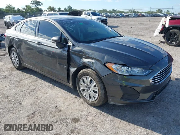 ✅ 2019 Ford Fusion S • VIN: 3FA6P0G77KR162211 • Лот: 45119327. Опубликован ранее на IAAI с пробегом 44 014 миль. Бесплатный доступ к архиву аукционных продаж из США и подробный отчёт об истории автомобиля на DreamBid. Изображение 1.