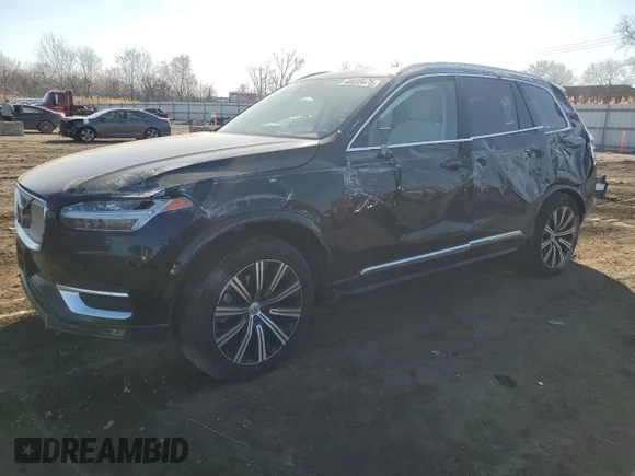 ✅ 2023 Volvo XC90 Plus • VIN: YV40621N0P1997314 • Лот: 48695475. Опубліковано раніше на Copart з пробігом 13 016 миль. Безкоштовний доступ до архіву аукціонних продажів зі США та докладний звіт про історію автомобіля на DreamBid. Зображення 1.