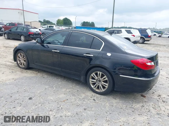 ✅ 2013 Hyundai Genesis 3.8L • VIN: KMHGC4DD2DU234046 • Lot: 43030666. Wystawiony na IAAI z przebiegiem 149 962 mil. Bezpłatny archiwum sprzedaży aukcyjnych z USA i szczegółowy raport historii pojazdu na DreamBid. Zdjęcie 3.