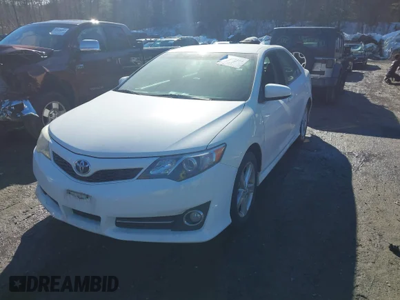 ✅ 2014 Toyota Camry SE • VIN: 4T1BF1FK3EU358968 • Lot: 44477464. Wystawiony na IAAI z przebiegiem 160 827 mil. Bezpłatny archiwum sprzedaży aukcyjnych z USA i szczegółowy raport historii pojazdu na DreamBid. Zdjęcie 2.