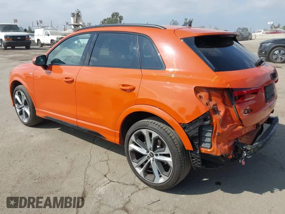 ✅ 2021 Audi Q3 S line Premium Plus • VIN: WA1EECF30M1139548 • Lot: 43210631. Wystawiony na IAAI z przebiegiem 46 654 mil. Bezpłatny archiwum sprzedaży aukcyjnych z USA i szczegółowy raport historii pojazdu na DreamBid. Zdjęcie 3.