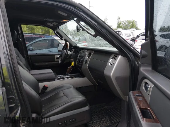 ✅ 2007 Ford Expedition Max Limited • VIN: 1FMFK19587LA90267 • Lot: 45206068. Listed on IAAI with 272,136 mi. Free auction sales archive from the USA and detailed vehicle history report at DreamBid. Image 5.