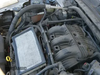 ✅ 2012 Ford Taurus SE • VIN: 1FAHP2DW2CG127083 • Лот: 43319151. Опубликован ранее на IAAI с пробегом 185 462 миль. Бесплатный доступ к архиву аукционных продаж из США и подробный отчёт об истории автомобиля на DreamBid. Изображение 12.