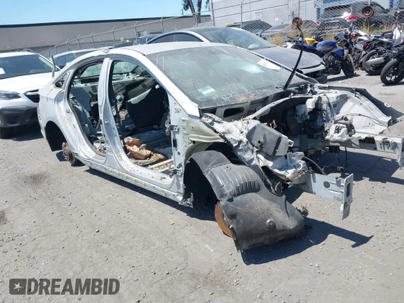 ✅ 2017 Hyundai Sonata Sport • VIN: 5NPE34AB9HH515923 • Lot: 45241742. Wystawiony na IAAI z przebiegiem Nie podano. Bezpłatny archiwum sprzedaży aukcyjnych z USA i szczegółowy raport historii pojazdu na DreamBid. Zdjęcie 1.