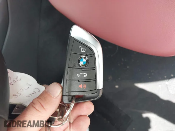 ✅ 2024 BMW 3 Series M340i xDrive • VIN: 3MW49FF04R8E25559 • Lot: 42325815. Wystawiony na IAAI z przebiegiem 8 971 mil. Bezpłatny archiwum sprzedaży aukcyjnych z USA i szczegółowy raport historii pojazdu na DreamBid. Zdjęcie 11.