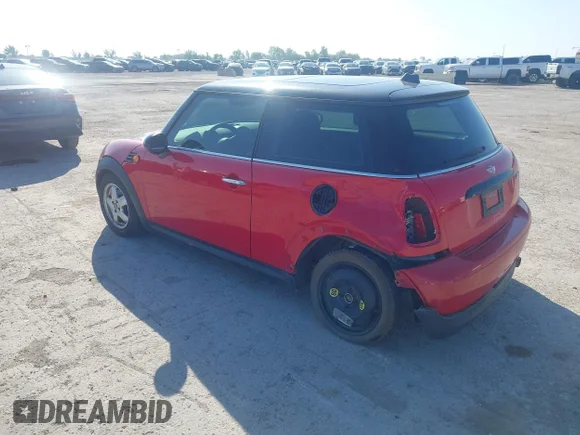 ✅ 2011 MINI Hardtop • VIN: WMWSU3C56BT251044 • Лот: 45095164. Опубликован ранее на IAAI с пробегом 71 929 миль. Бесплатный доступ к архиву аукционных продаж из США и подробный отчёт об истории автомобиля на DreamBid. Изображение 3.
