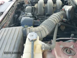 ✅ 2007 Chrysler 300 • VIN: 2C3KA43R27H822154 • Lot: 42625439. Wystawiony na IAAI z przebiegiem 186 666 mil. Bezpłatny archiwum sprzedaży aukcyjnych z USA i szczegółowy raport historii pojazdu na DreamBid. Zdjęcie 13.