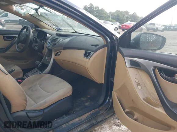 ✅ 2013 Hyundai Elantra GLS • VIN: KMHDH4AE8DU999957 • Lot: 45330205. Wystawiony na IAAI z przebiegiem 144 613 mil. Bezpłatny archiwum sprzedaży aukcyjnych z USA i szczegółowy raport historii pojazdu na DreamBid. Zdjęcie 5.