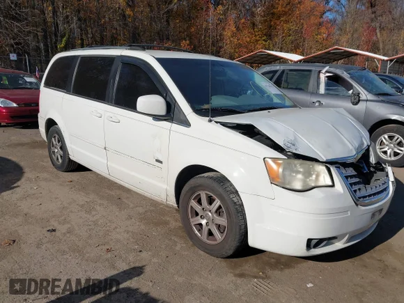 ✅ 2008 Chrysler Town & Country Touring • VIN: 2A8HR54P68R759503 • Lot: 43719517. Listed on IAAI with 148,945 mi. Free auction sales archive from the USA and detailed vehicle history report at DreamBid. Image 1.