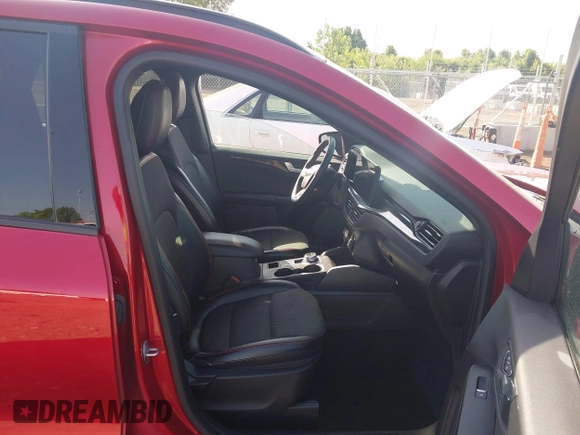 ✅ 2024 Ford Escape ST-Line • VIN: 1FMCU9MN8RUA03483 • Lot: 45053102. Wystawiony na IAAI z przebiegiem 40 476 mil. Bezpłatny archiwum sprzedaży aukcyjnych z USA i szczegółowy raport historii pojazdu na DreamBid. Zdjęcie 5.