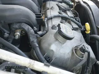 ✅ 2006 Ford Fusion SEL • VIN: 3FAHP08186R104391 • Lot: 42058036. Wystawiony na IAAI z przebiegiem 256 130 mil. Bezpłatny archiwum sprzedaży aukcyjnych z USA i szczegółowy raport historii pojazdu na DreamBid. Zdjęcie 19.