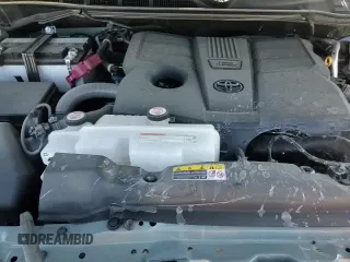 ✅ 2024 Toyota Tundra Platinum • VIN: 5TFNA5DB5RX199952 • Лот: 85552215. Опубликован ранее на Copart с пробегом 17 561 миль. Бесплатный доступ к архиву аукционных продаж из США и подробный отчёт об истории автомобиля на DreamBid. Изображение 13.