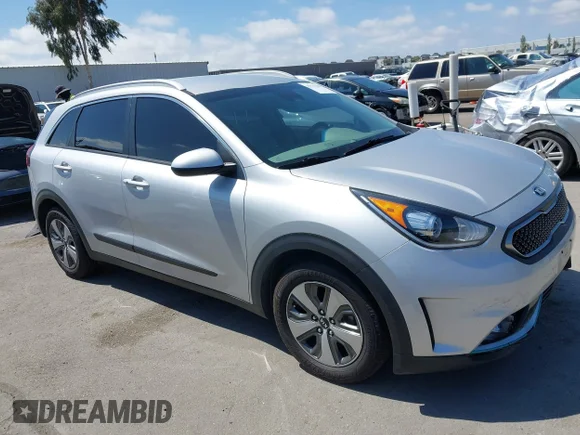 ✅ 2019 Kia Niro LX • VIN: KNDCM3LD0K5337629 • Lot: 45117145. Wystawiony na IAAI z przebiegiem 116 789 mil. Bezpłatny archiwum sprzedaży aukcyjnych z USA i szczegółowy raport historii pojazdu na DreamBid. Zdjęcie 1.