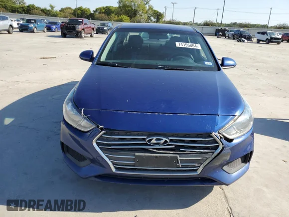 ✅ 2021 Hyundai Accent SE • VIN: 3KPC24A60ME129127 • Lot: 74196864. Wystawiony na Copart z przebiegiem 112 526 mil. Bezpłatny archiwum sprzedaży aukcyjnych z USA i szczegółowy raport historii pojazdu na DreamBid. Zdjęcie 5.