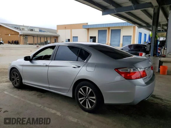 ✅ 2013 Honda Accord LX • VIN: 1HGCR2F30DA029855 • Лот: 60659486. Опубликован ранее на Copart с пробегом 185 939 миль. Бесплатный доступ к архиву аукционных продаж из США и подробный отчёт об истории автомобиля на DreamBid. Изображение 2.