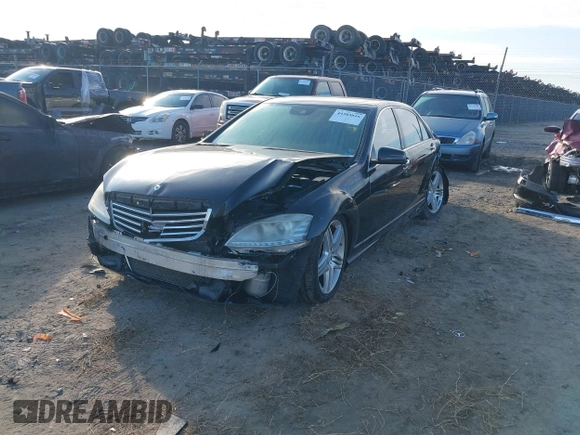 ✅ 2013 Mercedes-Benz S 550 • VIN: WDDNG7DB1DA513575 • Lot: 44383816. Wystawiony na IAAI z przebiegiem 180 839 mil. Bezpłatny archiwum sprzedaży aukcyjnych z USA i szczegółowy raport historii pojazdu na DreamBid. Zdjęcie 2.