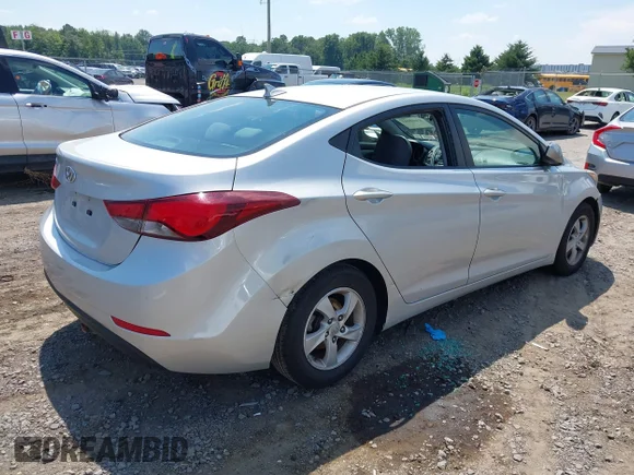 ✅ 2015 Hyundai Elantra SE • VIN: 5NPDH4AE8FH554412 • Lot: 45600443. Wystawiony na IAAI z przebiegiem 253 175 mil. Bezpłatny archiwum sprzedaży aukcyjnych z USA i szczegółowy raport historii pojazdu na DreamBid. Zdjęcie 4.