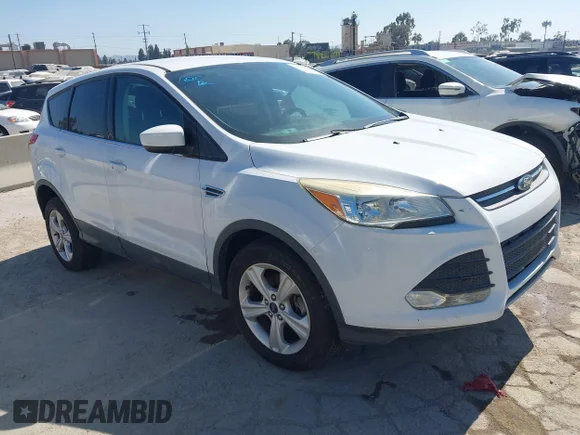✅ 2015 Ford Escape SE • VIN: 1FMCU0GX0FUB31592 • Лот: 44048328. Опубликован ранее на IAAI с пробегом 102 482 миль. Бесплатный доступ к архиву аукционных продаж из США и подробный отчёт об истории автомобиля на DreamBid. Изображение 1.