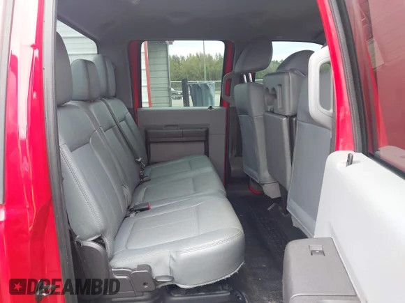 ✅ 2015 Ford F-250 XL • VIN: 1FT7W2A63FED35826 • Lot: 43209254. Listed on IAAI with 433,963 mi. Free auction sales archive from the USA and detailed vehicle history report at DreamBid. Image 8.