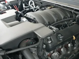 ✅ 2019 Chevrolet Tahoe Premier • VIN: 1GNSKCKJ8KR152141 • Lot: 42238393. Wystawiony na IAAI z przebiegiem 87 582 mil. Bezpłatny archiwum sprzedaży aukcyjnych z USA i szczegółowy raport historii pojazdu na DreamBid. Zdjęcie 20.