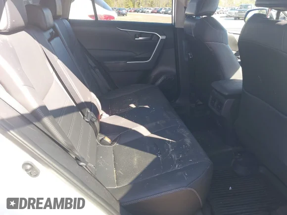 ✅ 2023 Toyota RAV4 XLE Premium • VIN: 2T3A1RFV4PW391409 • Лот: 44684132. Опубліковано раніше на IAAI з пробігом 30 680 миль. Безкоштовний доступ до архіву аукціонних продажів зі США та докладний звіт про історію автомобіля на DreamBid. Зображення 8.