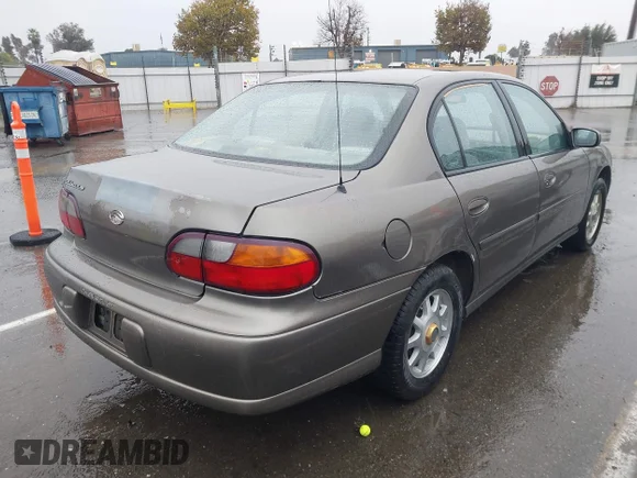 ✅ 1999 Chevrolet Malibu LS • VIN: 1G1NE52J7X6167885 • Lot: 43704983. Wystawiony na IAAI z przebiegiem 127 990 mil. Bezpłatny archiwum sprzedaży aukcyjnych z USA i szczegółowy raport historii pojazdu na DreamBid. Zdjęcie 4.