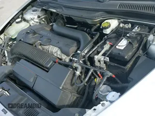 ✅ 2010 Volvo V50 R-Design • VIN: YV1672MJ4A2557403 • Lot: 41407376. Listed on IAAI with 165,004 mi. Free auction sales archive from the USA and detailed vehicle history report at DreamBid. Image 18.