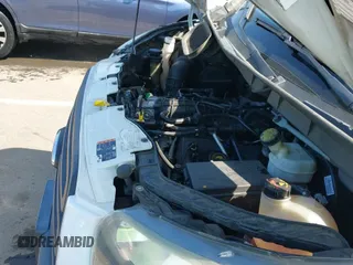 ✅ 2016 Ford Transit Cargo • VIN: 1FTYE1CG8GKA92637 • Lot: 42160335. Wystawiony na IAAI z przebiegiem 363 307 mil. Bezpłatny archiwum sprzedaży aukcyjnych z USA i szczegółowy raport historii pojazdu na DreamBid. Zdjęcie 19.