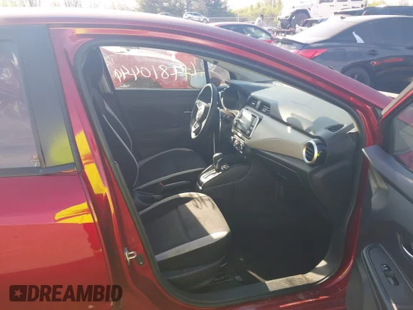 ✅ 2021 Nissan Versa SV • VIN: 3N1CN8EVXML888401 • Lot: 44810449. Wystawiony na IAAI z przebiegiem 100 595 mil. Bezpłatny archiwum sprzedaży aukcyjnych z USA i szczegółowy raport historii pojazdu na DreamBid. Zdjęcie 5.