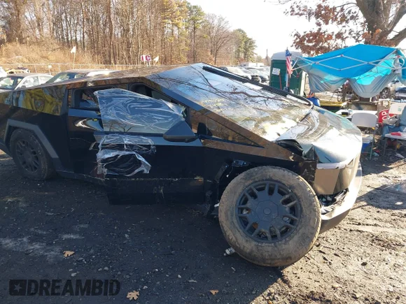 ✅ 2024 Tesla Cybertruck Cyberbeast • VIN: 7G2CEHEE5RA034560 • Лот: 43910329. Опубліковано раніше на IAAI з пробігом Не вказано. Безкоштовний доступ до архіву аукціонних продажів зі США та докладний звіт про історію автомобіля на DreamBid. Зображення 6.