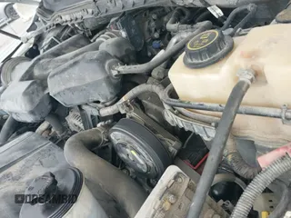 ✅ 2018 Ford F-350 • VIN: 1FD7X3B6XJEB52963 • Lot: 43519311. Wystawiony na IAAI z przebiegiem 238 658 mil. Bezpłatny archiwum sprzedaży aukcyjnych z USA i szczegółowy raport historii pojazdu na DreamBid. Zdjęcie 18.