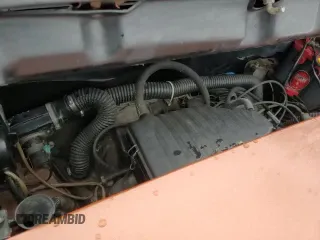 ✅ 1975 Porsche 914 • VIN: 4752911065 • Lot: 83853534. Wystawiony na Copart z przebiegiem 28 937 mil. Bezpłatny archiwum sprzedaży aukcyjnych z USA i szczegółowy raport historii pojazdu na DreamBid. Zdjęcie 14.